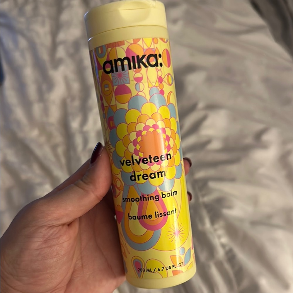 Amika Velveteen Dream Smoothing Balm